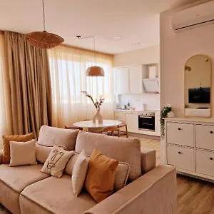 Apartment Arena Sunset, Sea Coloseum View, 2 Free Parking Croatia